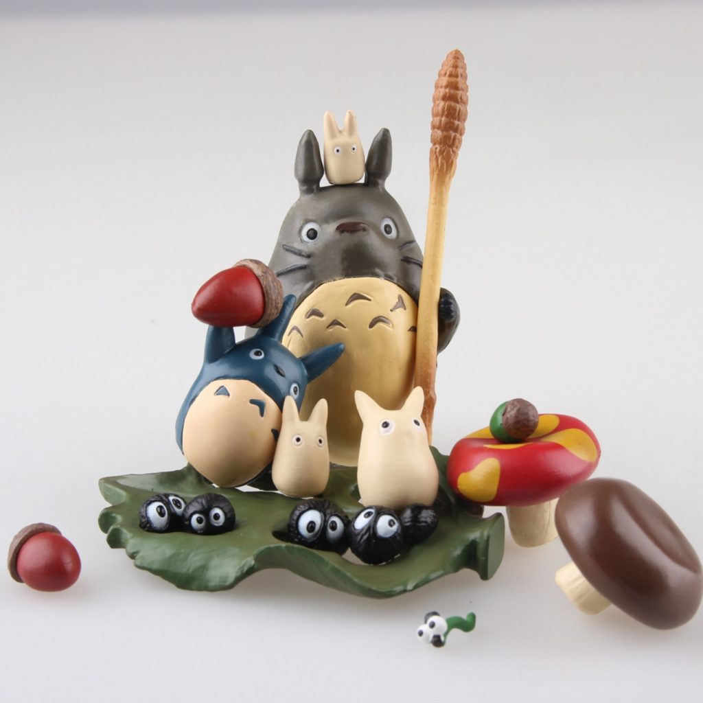 Anime Miyazaki Hayao My Neighbor Totoro with Umbrella Fried charcoal Figure Birthday gift Collectible Model ToyGarden 2 - Totoro Merchandise